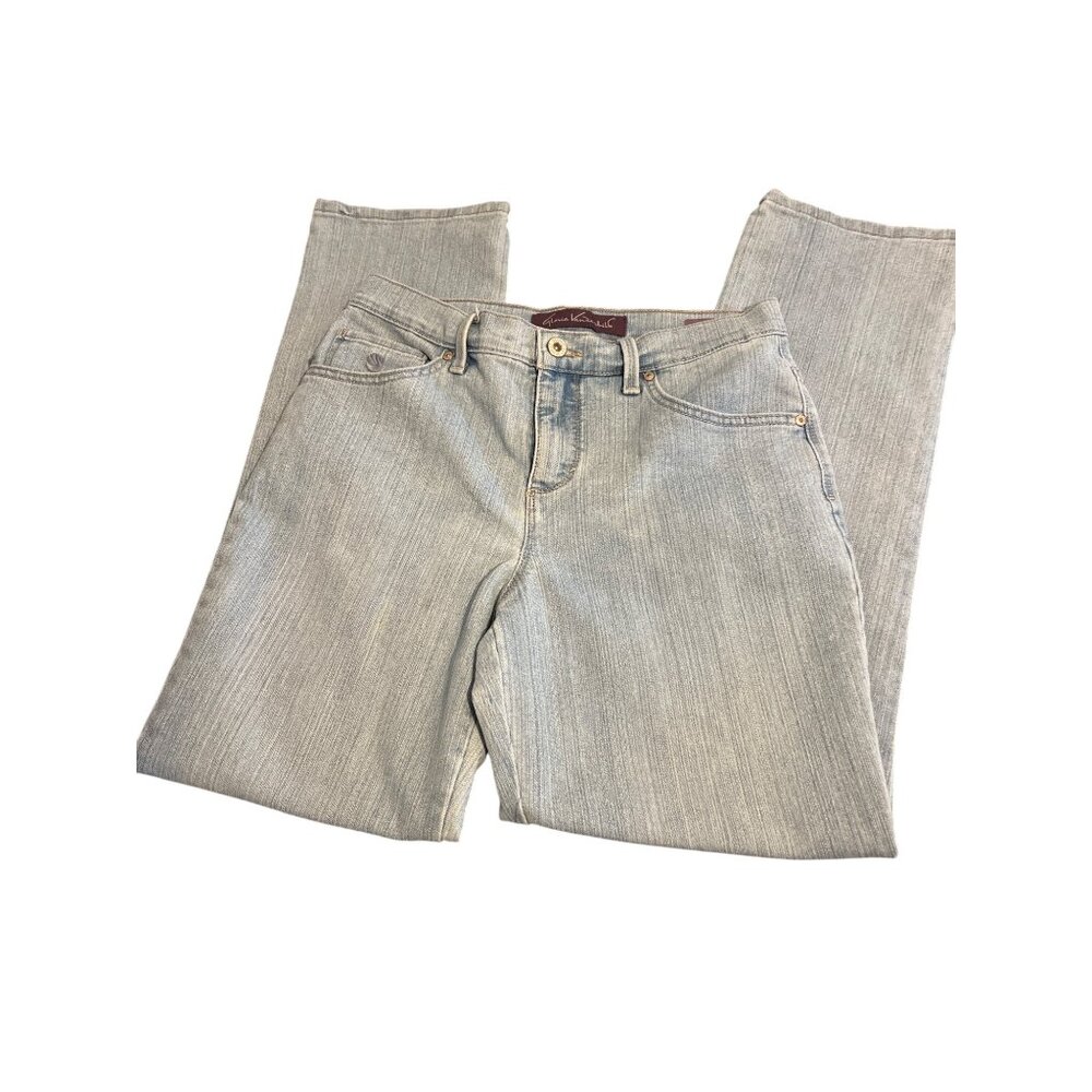 Gloria Vanderbilt Amanda Light Wash Denim Jeans Straight Leg Size 4 Short